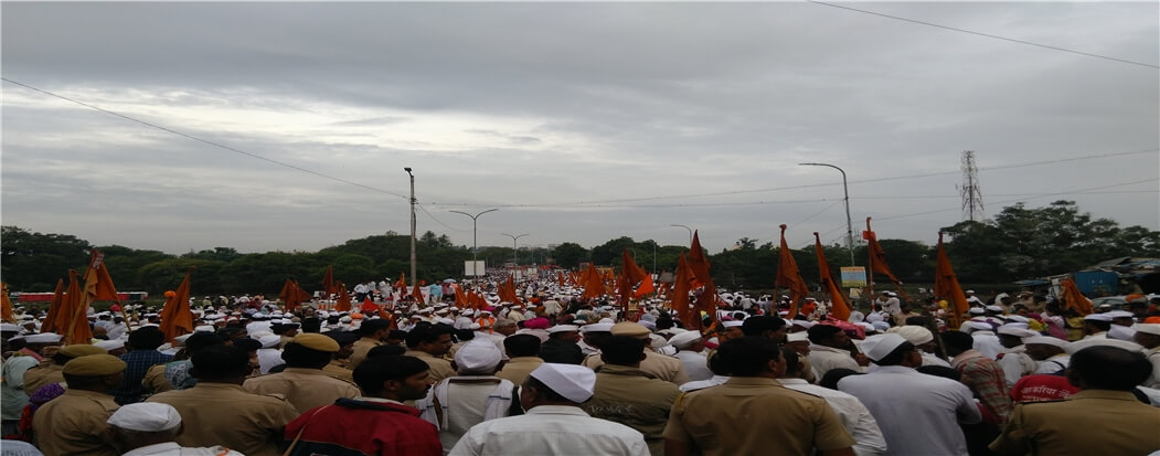 दुरितांचे तिमिर जावो । विश्व स्वधर्मसूर्ये पाहो । जो जे वांछील तो ते लाहो । प्राणिजात ॥